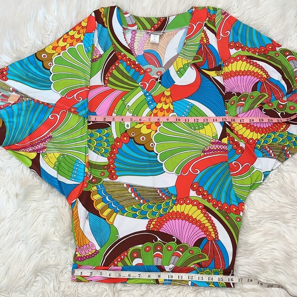 Trina Turk ‘Santa Cruz’ Swim Coverup Tunic - Picture 11 of 16